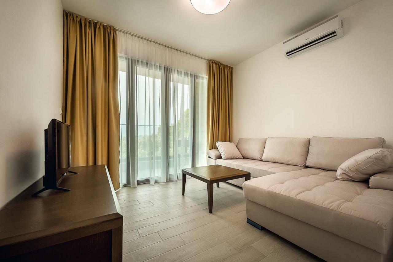 Adria Lux Apartmens 2 Sveti Stefan Exterior foto